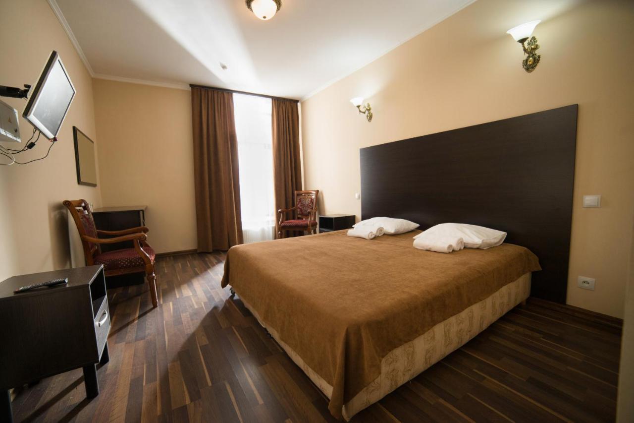 Alex Hotel Odessa Ngoại thất bức ảnh